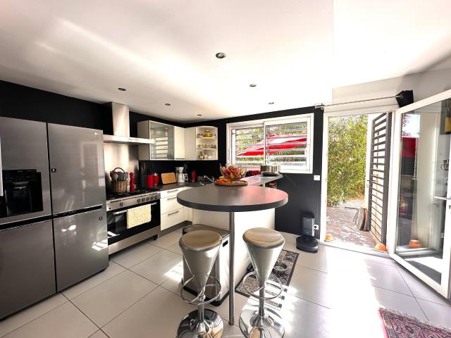 ST CYPRIEN BELLE VILLA D'ARCHITECTE T4