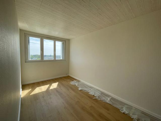 ST CYR SUR LOIRE APPARTEMENT 3 PIECES de 69.74m²