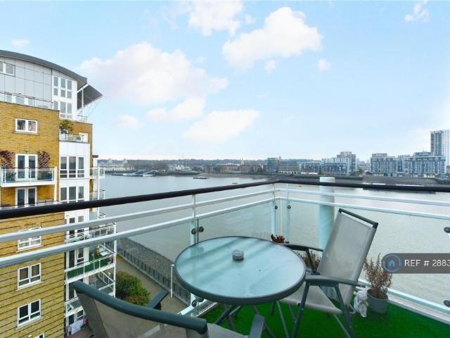 St. Davids Square, London, E14 1 bed in a house share to rent £1,378 pcm £318 pw