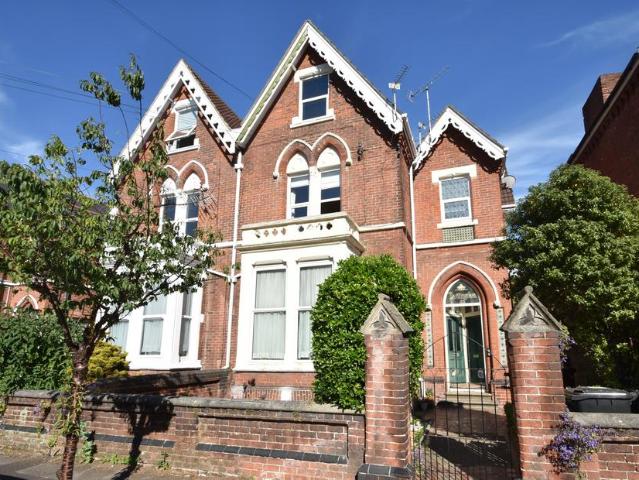 St. Davids Road, Hampshire PO5 2 bed flat to rent £1,350 pcm £312 pw