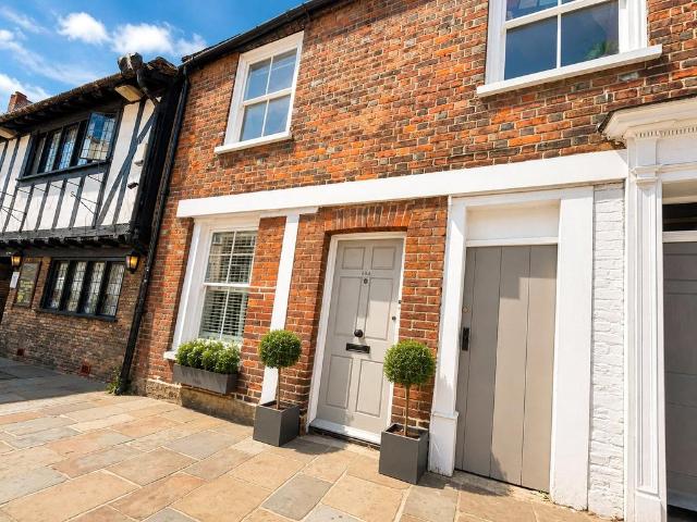 St. Dunstans Street, Kent CT2 4 bed terraced house to rent £1,850 pcm £427 pw