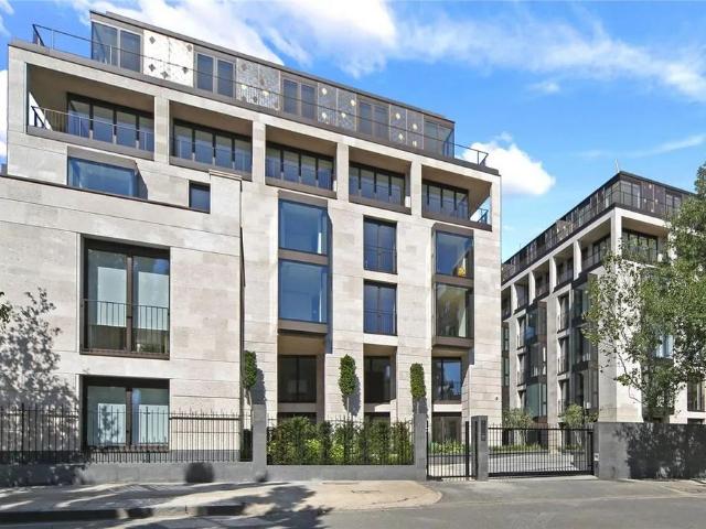 St Edmunds Terrace, London NW8 4 bed penthouse to rent £39,000 pcm £9,000 pw