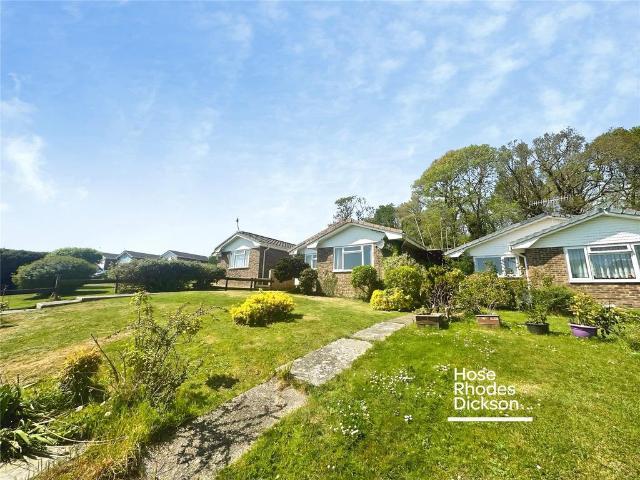 St Edmunds Walk, Wootton Bridge. 3 bed bungalow to rent £1,250 pcm £288 pw