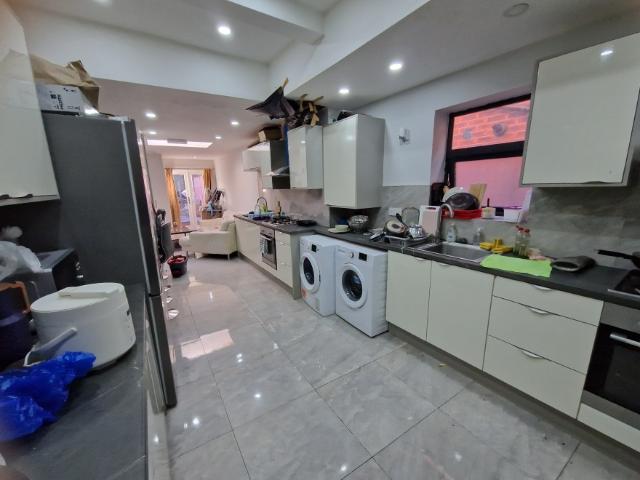 St. Edwards Road, BIRMINGHAM, B29 8 bed house share to rent £530 pcm £122 pw