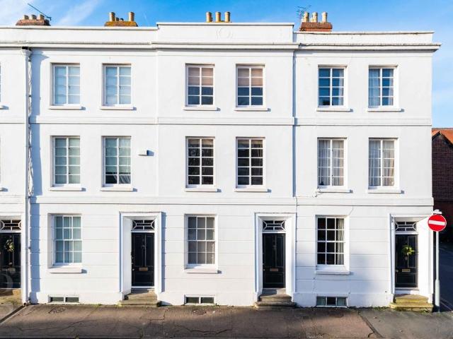 St. Ethelbert Street, Hereford 1 bed flat to rent £895 pcm £207 pw