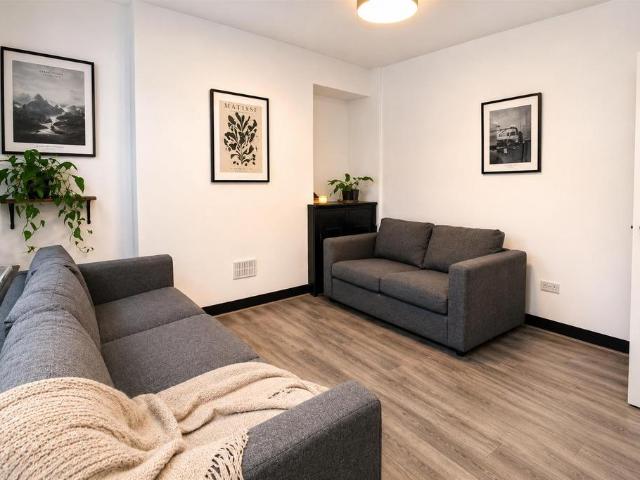 St Fagans Street, Cardiff CF11 5 bed house to rent £2,625 pcm £606 pw