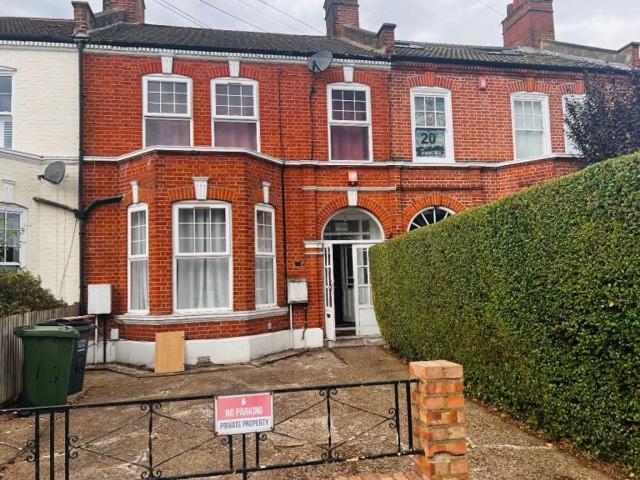 St. Fillans Road, London SE6, 4 bed semi detached house to rent, £3,300 pcm | PrimeLocation