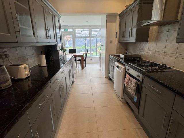 St. Fillans Road, London SE6 5 bed house of multiple occupation to rent £800 pcm £185 pw
