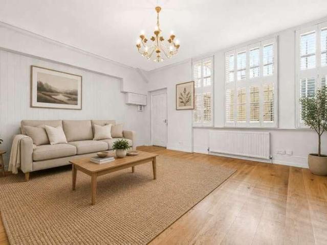 St George`s Drive, Pimlico, SW1V
