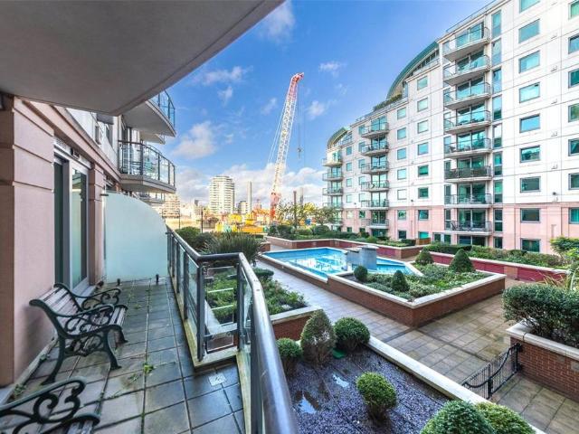 St. George Wharf, London SW8 2 bed flat to rent £3,200 pcm £738 pw