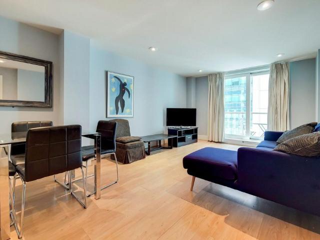 St George Wharf, Vauxhall, London, SW8 2 bed flat to rent £3,300 pcm £762 pw