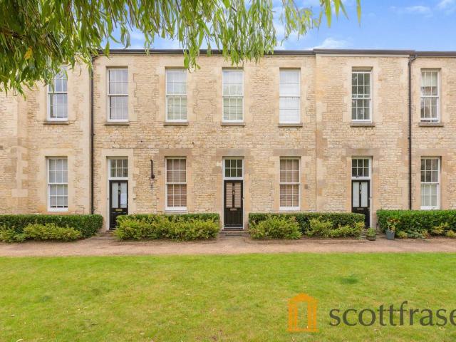 St Georges Manor, Littlemore, Oxford. 2 bed house to rent £1,700 pcm £392 pw