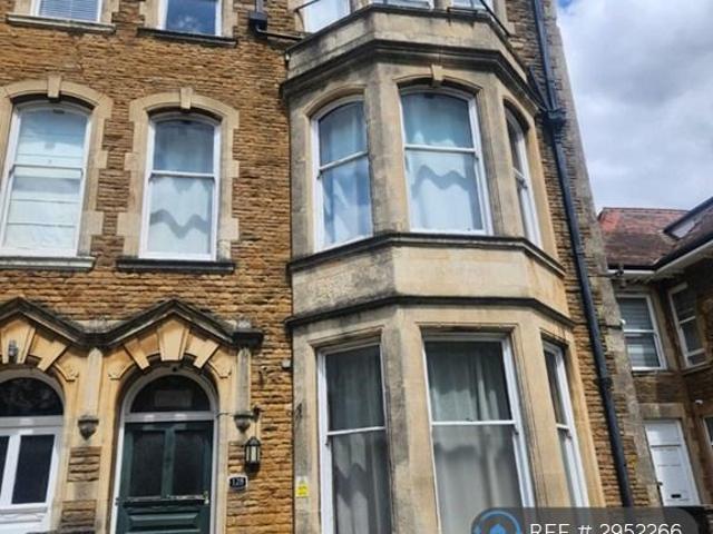 St. Georges Avenue, Northampton, NN2 1 bed in a house share to rent £750 pcm £173 pw