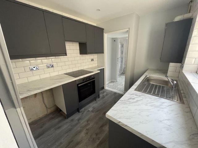 St. Georges Avenue, Sheerness 4 bed terraced house to rent £1,595 pcm £368 pw