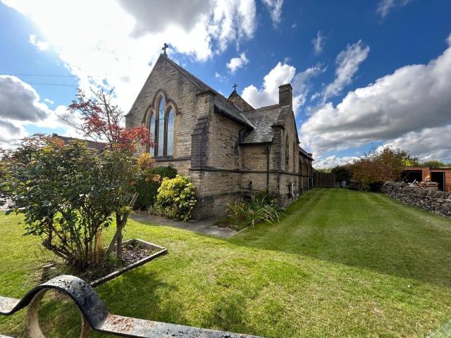 St Georges Cottage, Village Street. 2 bed house to rent £1,000 pcm £231 pw