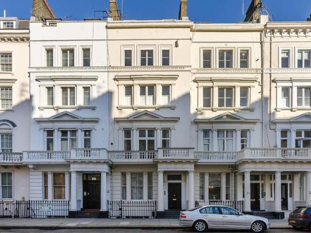 St. Georges Drive, London SW1V 1 bed flat to rent £2,860 pcm £660 pw