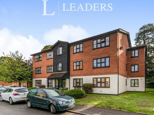 St. Georges Lodge, Queens Road. 2 bed flat to rent £1,595 pcm £368 pw