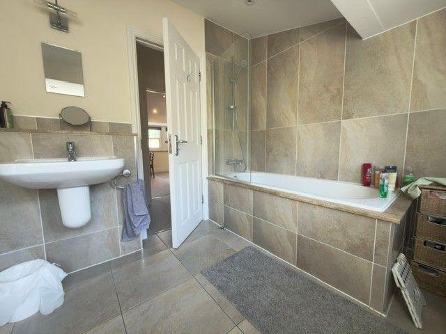 St. Georges Place, Bath BA1, 2 bed flat to rent, £1,600 pcm | PrimeLocation