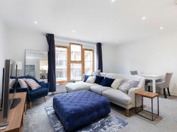 St Georges Place GL50 Cheltenham, Shurdington Cheltenham, GL3, Gloucestershire county, Southdowns