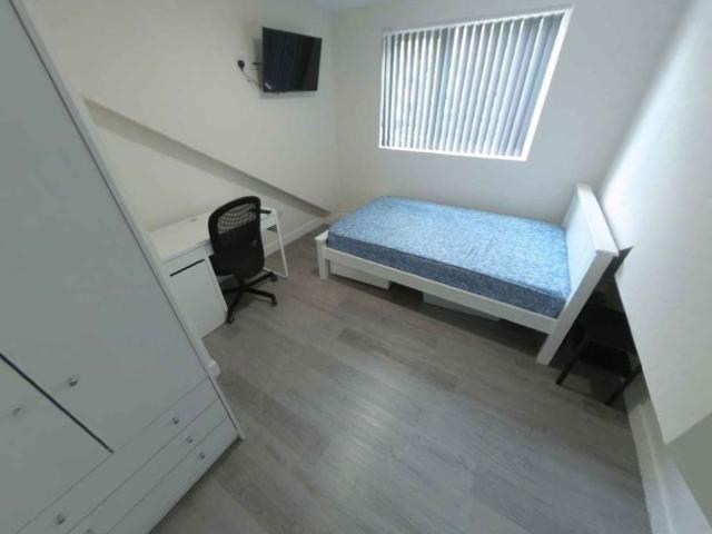 St. Georges Road, Coventry CV1, 4 bed terraced house to rent, £2,100 pcm | PrimeLocation