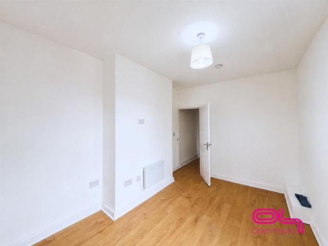 St. Georges Road, Bolton BL1, 1 bed flat to rent, £700 pcm | PrimeLocation