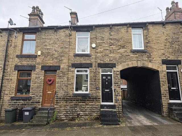 St. Georges Road, Barnsley, S70 2 bed terraced house to rent £800 pcm £185 pw