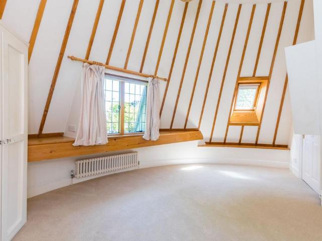 St Georges Road, Bromley, BR1 4 bed detached house to rent £4,250 pcm £981 pw