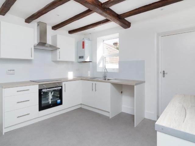 St Georges Square, Maidstone ME16, 2 bed terraced house to rent, £1,375 pcm | PrimeLocation