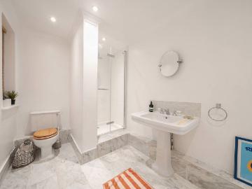 St George's Square, Pimlico, London SW1V, 2 bed flat to rent, £3,792 pcm | PrimeLocation