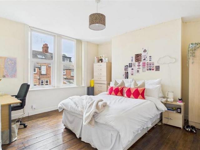 St Georges Terrace, Jesmond. 7 bed terraced house to rent £5,005 pcm £1,155 pw