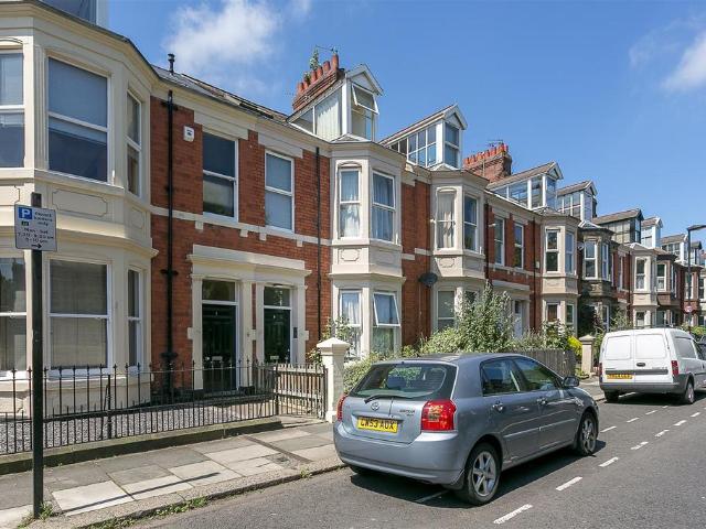 St George's Terrace, Jesmond. 1 bed maisonette to rent £875 pcm £202 pw