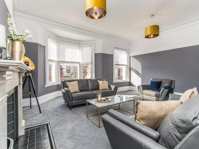 St George's Terrace, Jesmond, Newcastle Upon Tyne NE2, 2 bed flat to rent, £1,700 pcm | PrimeLocation