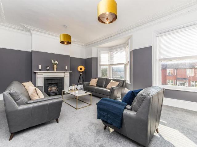 St. Georges Terrace, Newcastle Upon. 2 bed flat to rent £1,700 pcm £392 pw