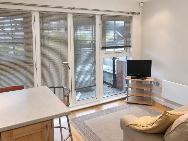 St. Georges Walk, Sheffield S3, 1 bed flat to rent, £695 pcm | PrimeLocation