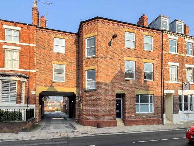St. Giles Court, Gillygate, York YO31, 1 bed flat to rent, £1,100 pcm | PrimeLocation