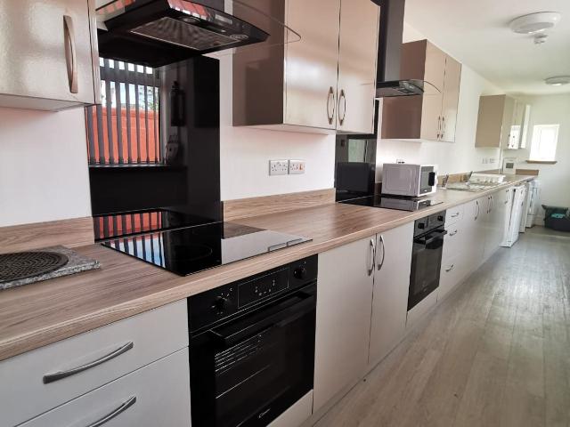 St Helens Avenue, Brynmill, Swansea SA1 4ND StudentDigz Ltd