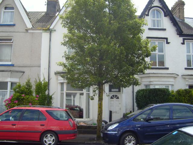 St Helens Avenue, Brynmill, Swansea SA1 4ND StudentDigz Ltd