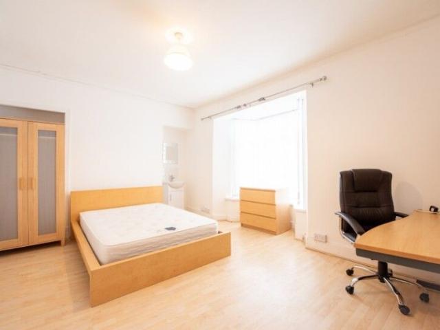 St. Helens Road, Swansea SA1, 6 bed shared accommodation to rent, £2,250 pcm | PrimeLocation