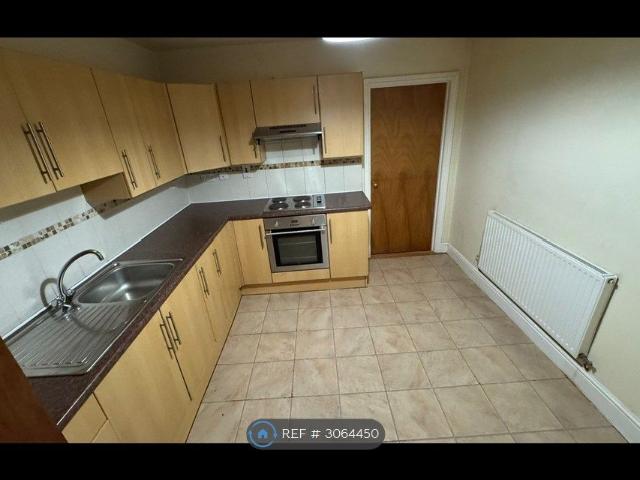 St Helens Road, Swansea SA1, 2 bed flat to rent, £865 pcm | PrimeLocation