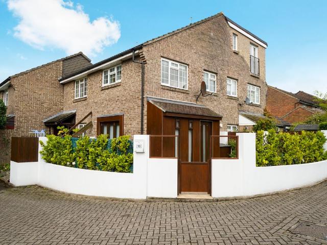 St Hilda's Close, Wandsworth SW17, 2 bed semi detached house to rent, £2,400 pcm | PrimeLocation