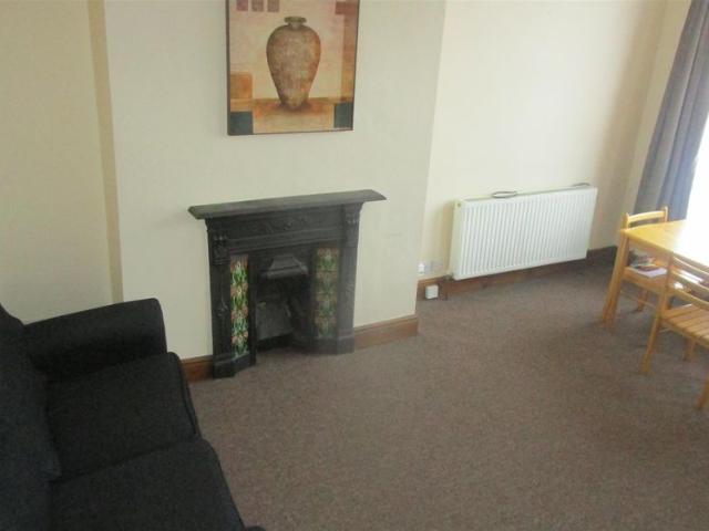 St Hildas Avenue, Leeds, LS9 0BZ
