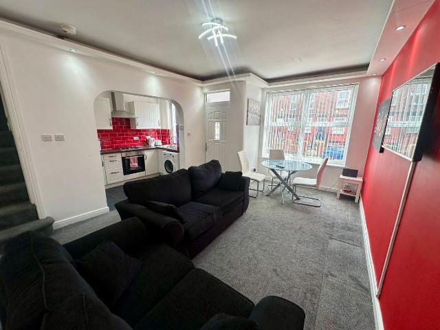 St. Hildas Place, Leeds LS9, 2 bed property to rent, £1,200 pcm | PrimeLocation