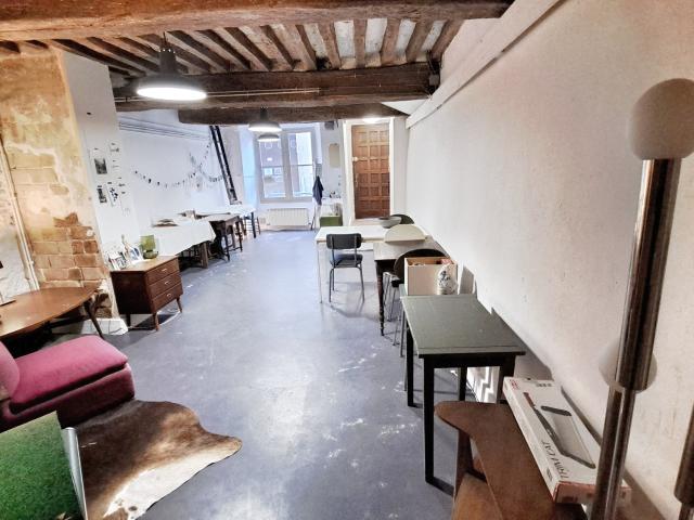 St Hippolyte du fort, maison de ville d'environ 220 m2