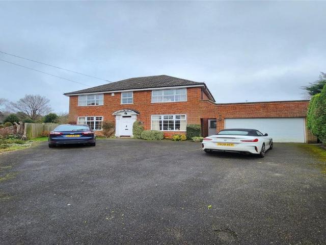St. Huberts Close, Gerrards Cross, SL9 1 bed in a house share to rent £625 pcm £144 pw