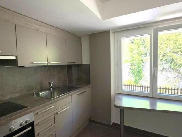 St Imier, joli appartement rénové de 3.5 pièces au 2ème étage