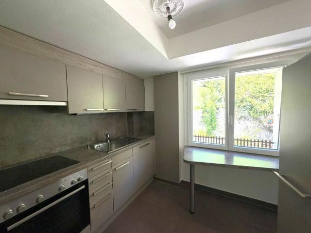 St Imier, joli appartement rénové de 3.5 pièces au 2ème étage
