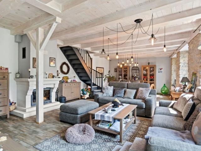Single family house with 5.5 rooms on sale in St Imier | dreamo. Ch