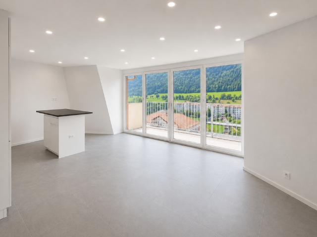St Imier, magnifique appartement de 2.5 au 3ème étage avec ascenseur et balcon