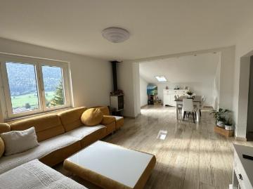 St Imier, magnifique appartement de 4.5 pièces au 2ème avec terrasse