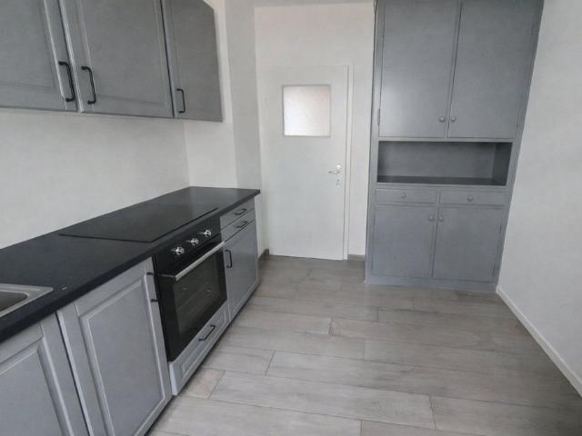 St Imier, nice 2.5 room apartment with balcony